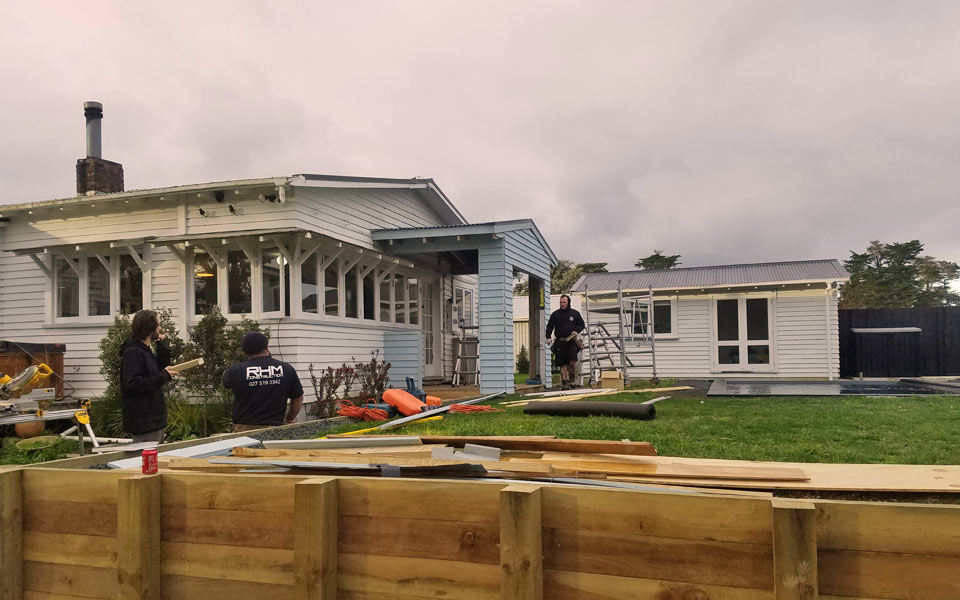 Indoor outdoor flow west auckland deck builders